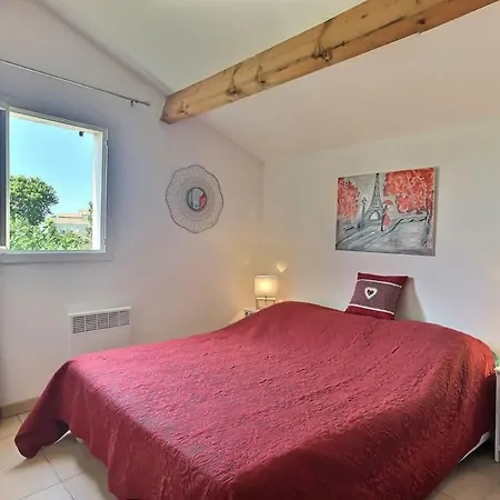 Agreable Pavillon Avec Grande Terrasse Pour 6 Personnes *