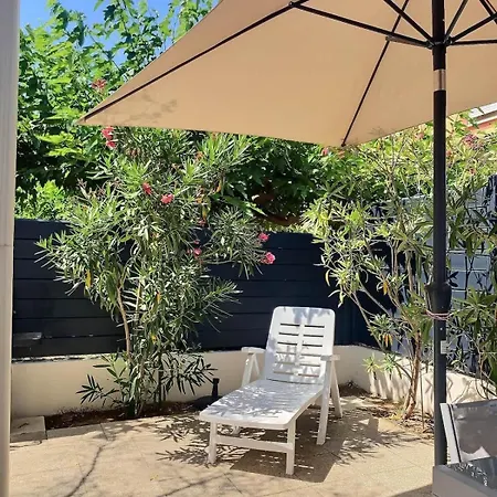 度假居 Agreable Pavillon Avec Grande Terrasse Pour 6 Personnes