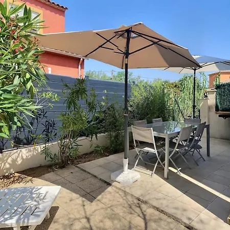 Agreable Pavillon Avec Grande Terrasse Pour 6 Personnes 度假居