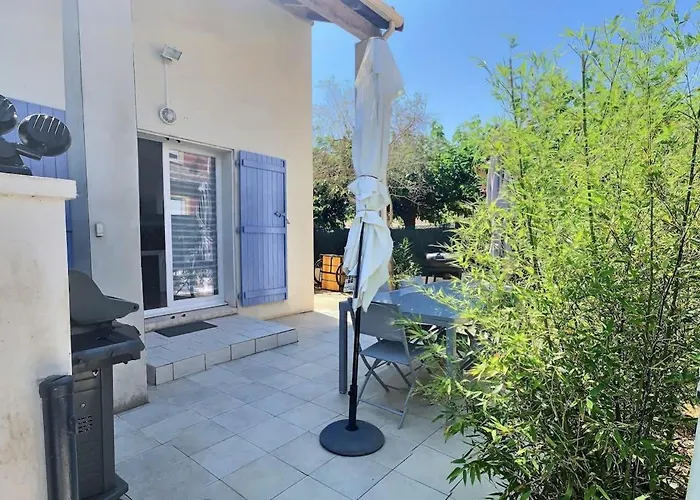 Pavillon Avec Grande Terrasse Pour 6 Personnes